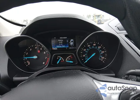 2016 Ford Escape S из США, поврежденный, VIN 1FMCU0F70GUB19641